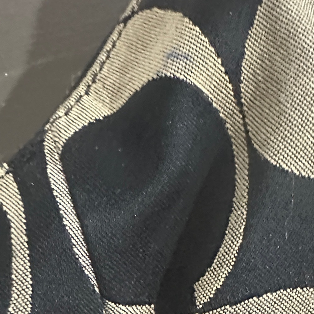 Coach Black and Cream Shoulder Bag - Picture 4 of 9